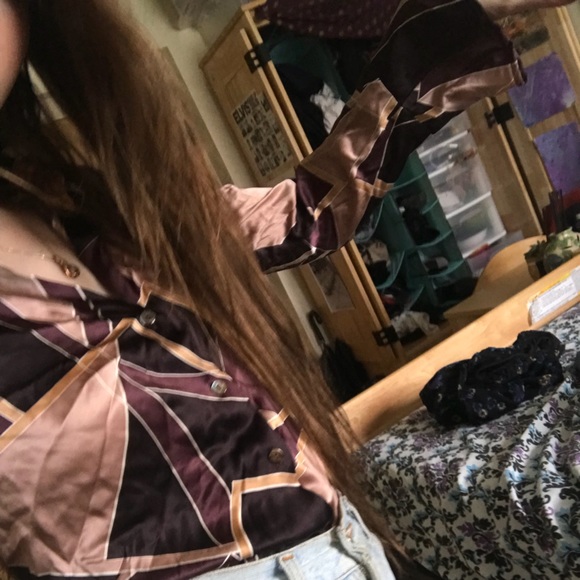 button up - Picture 3 of 3